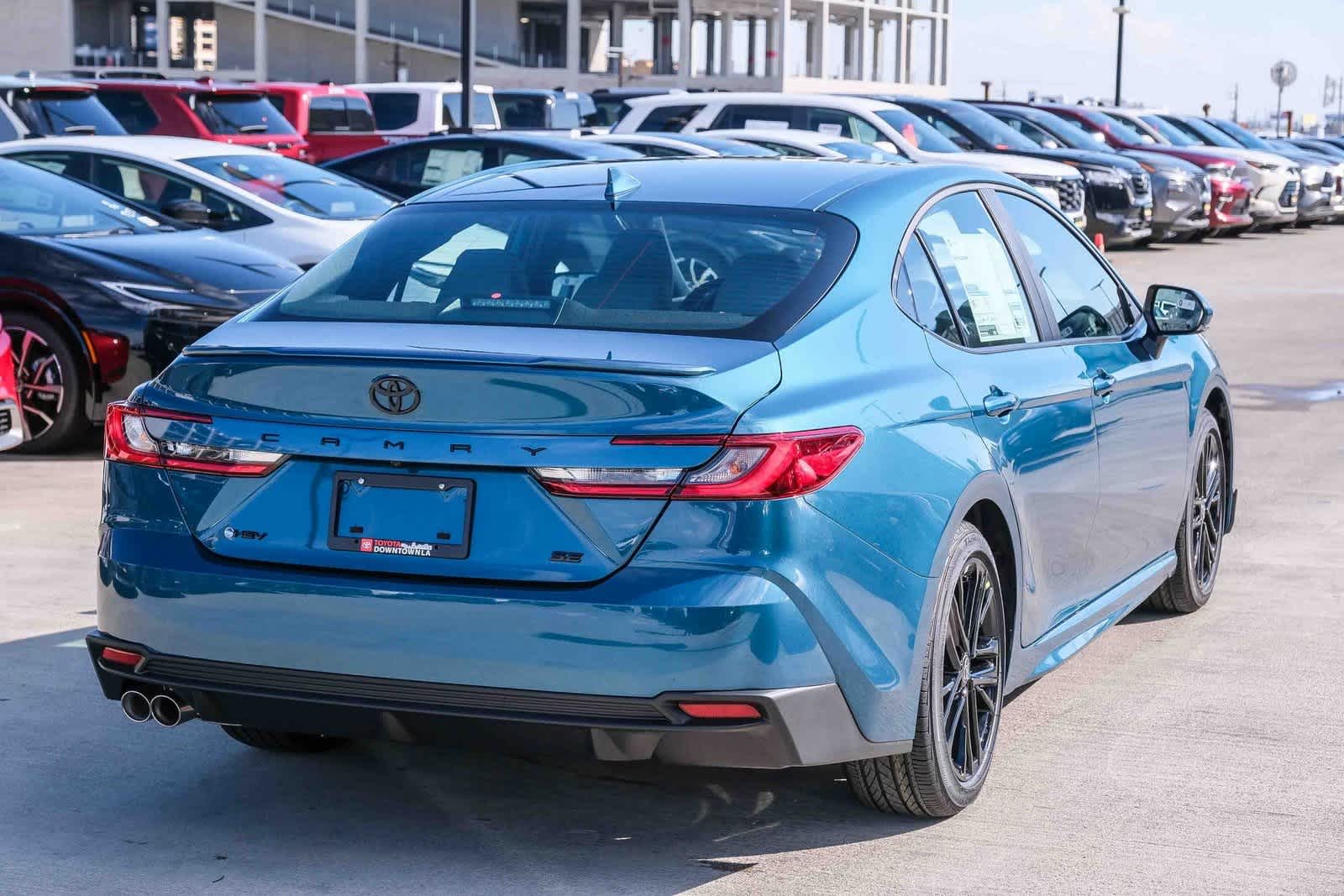 Thumbnail: 2026 Toyota Camry - 4