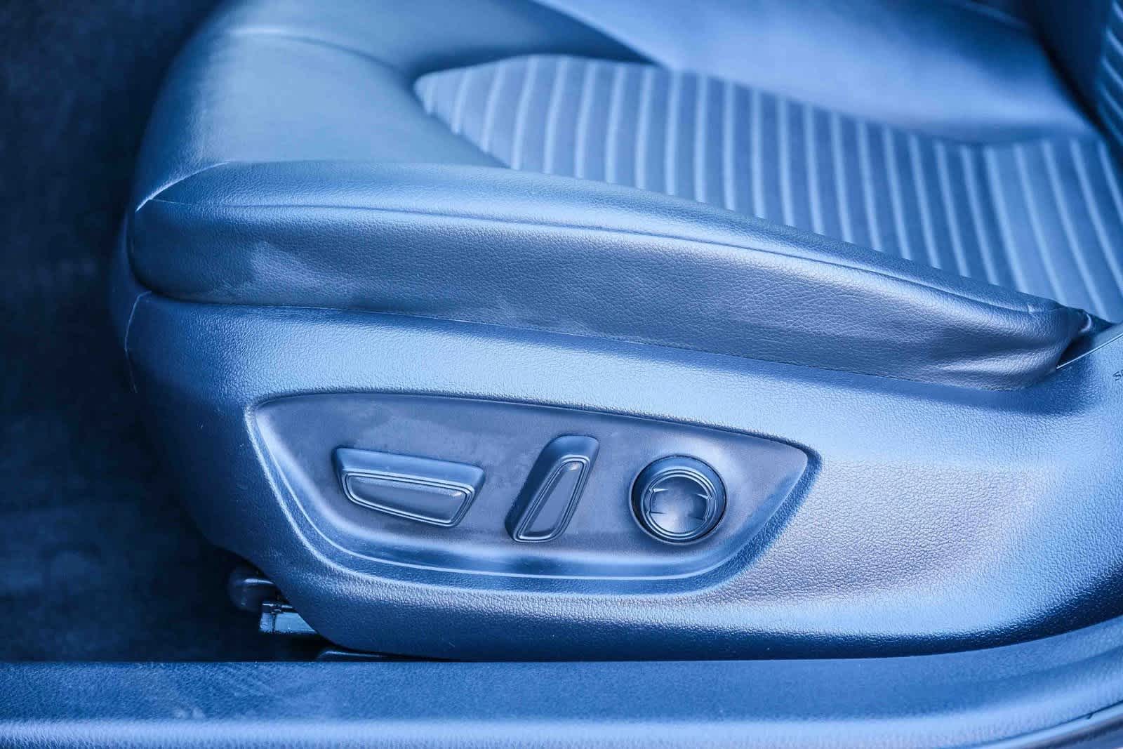 Thumbnail: 2023 Toyota Camry - 23