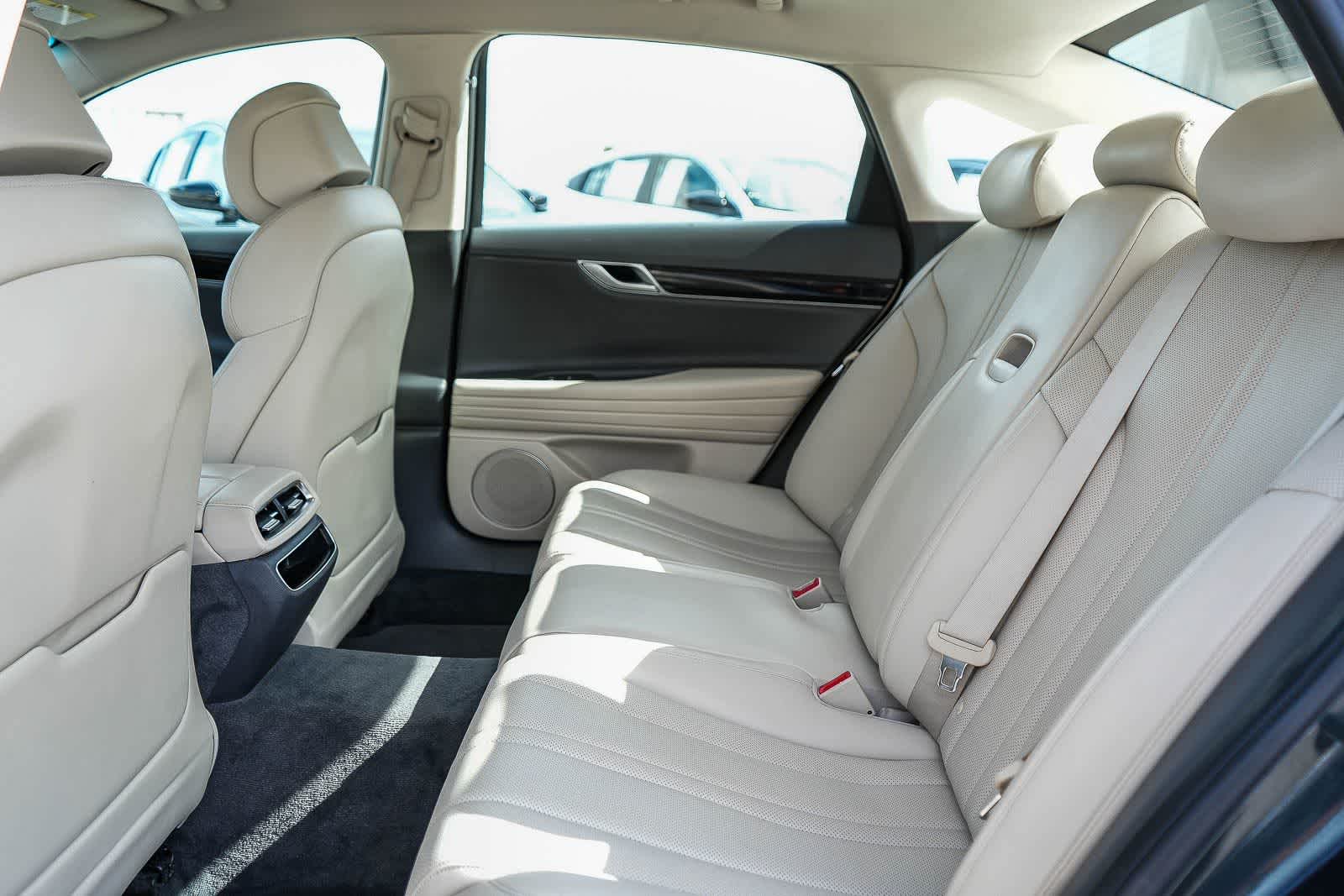 Thumbnail: 2022 Genesis G80 - 19