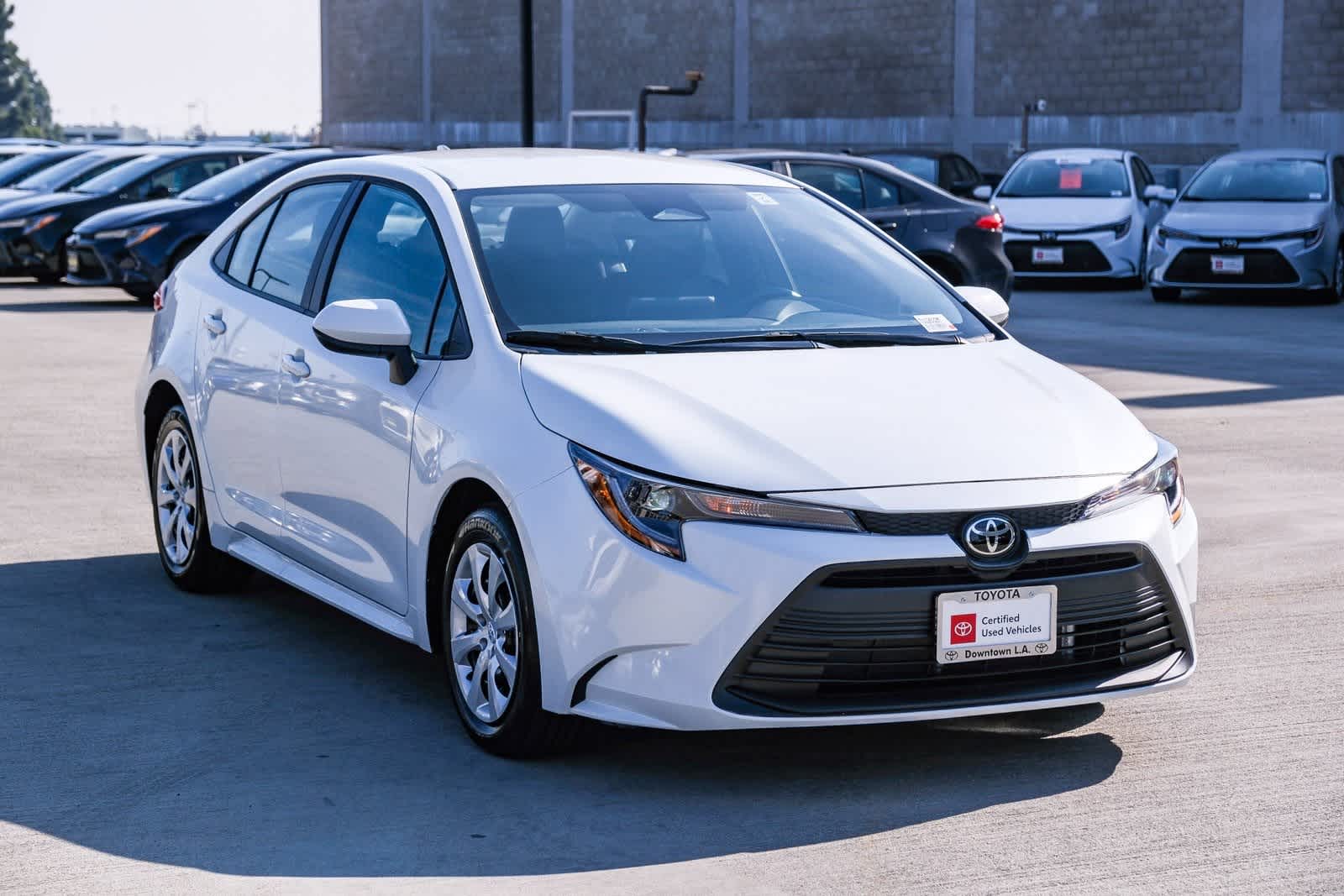 Thumbnail: 2025 Toyota Corolla - 3