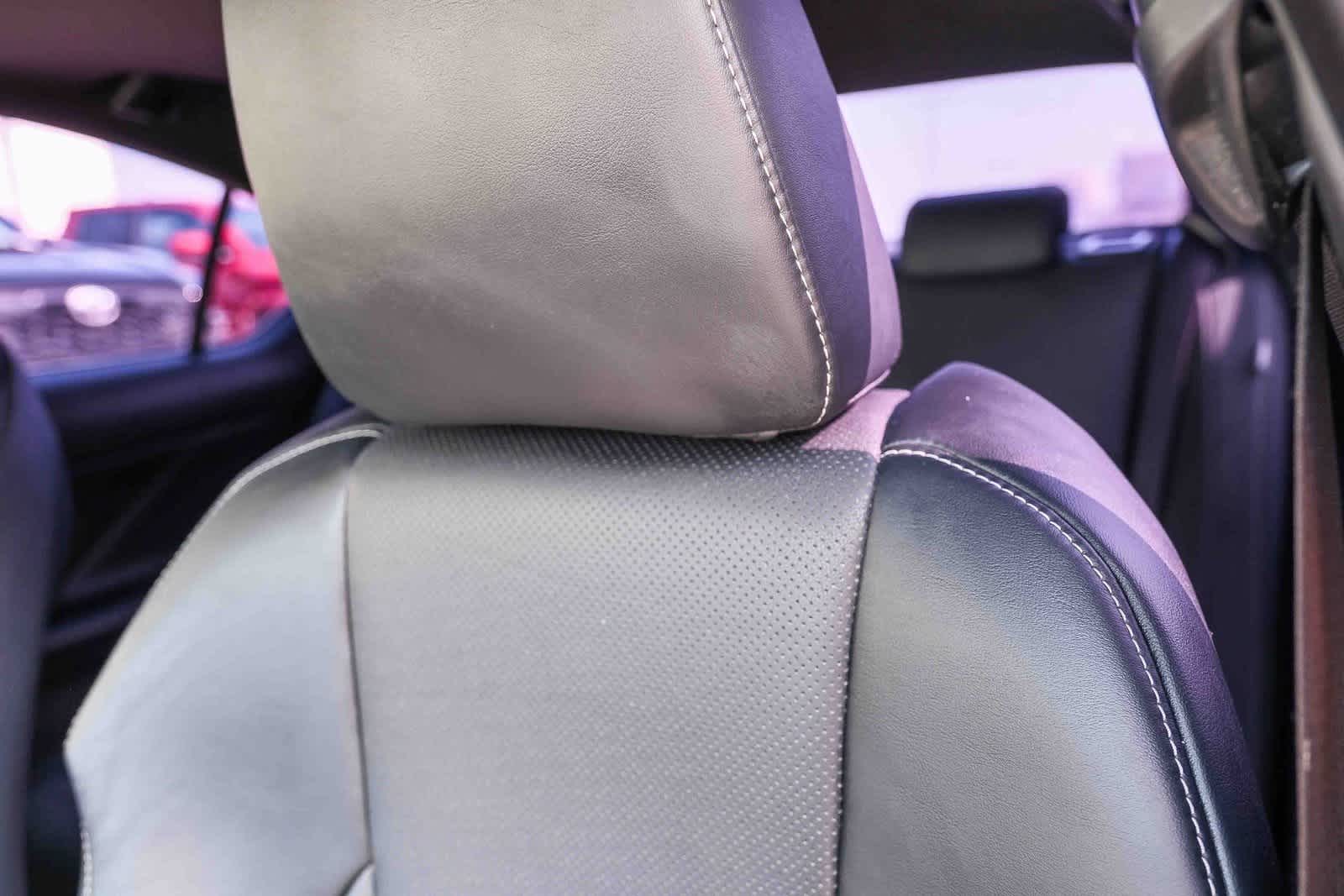 Thumbnail: 2022 Lexus IS - 22