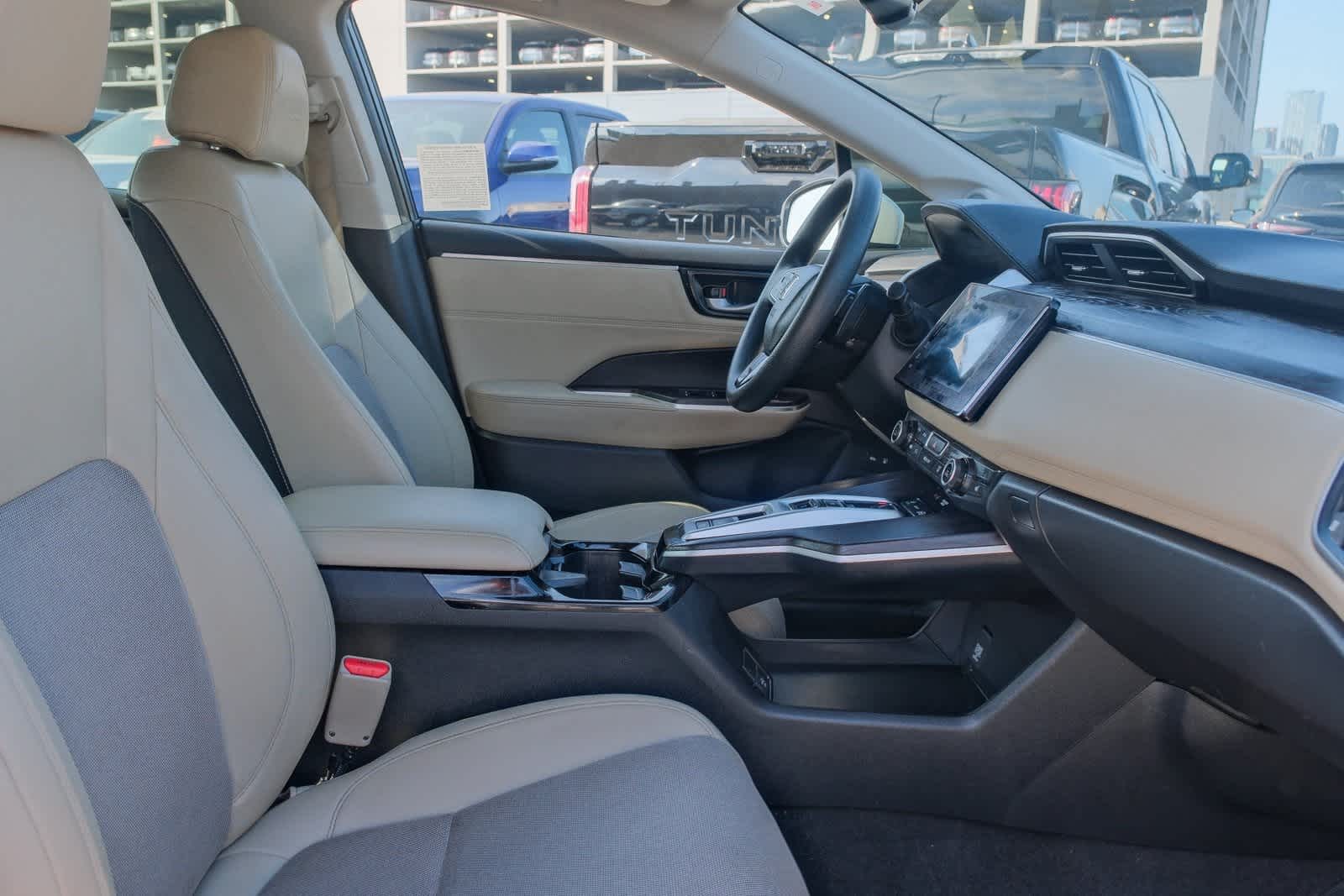 Thumbnail: 2018 Honda Clarity - 17