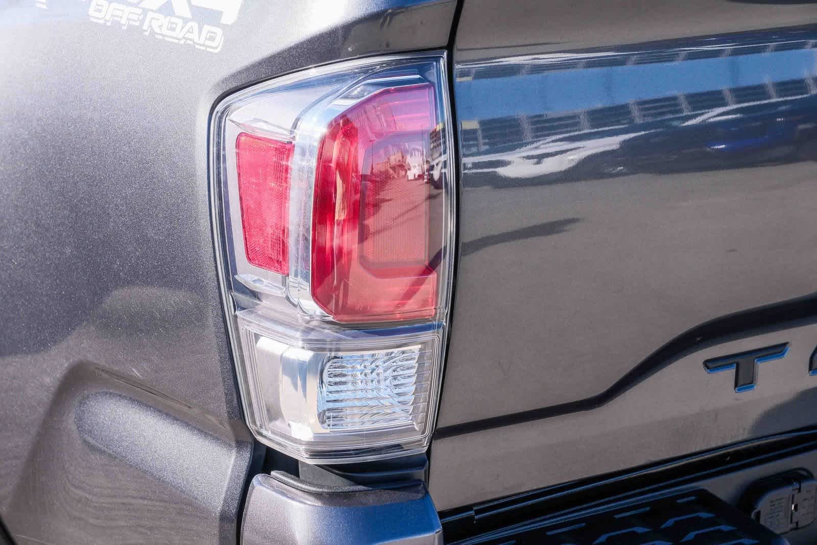 Thumbnail: 2021 Toyota Tacoma - 7