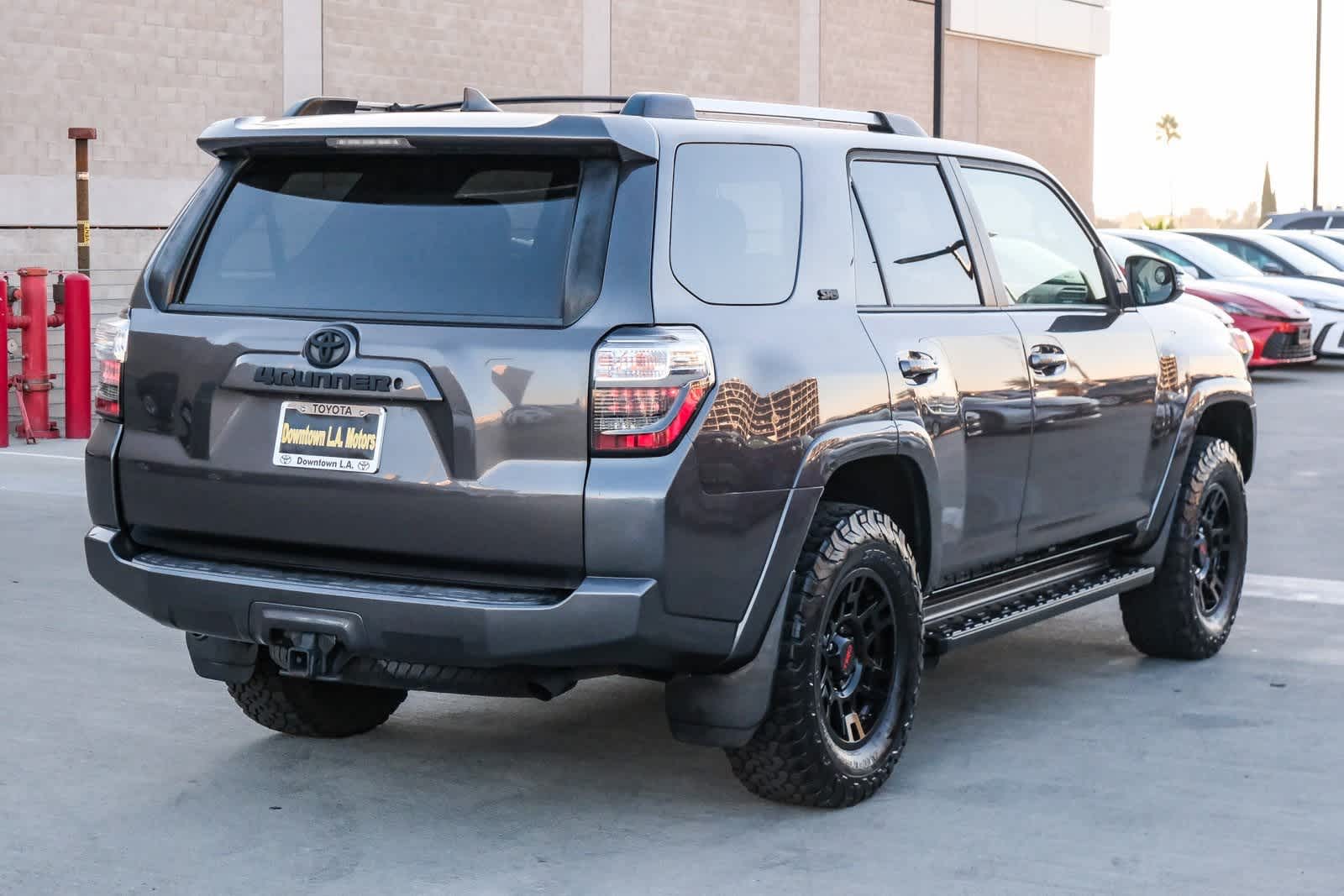 Thumbnail: 2019 Toyota 4Runner - 4