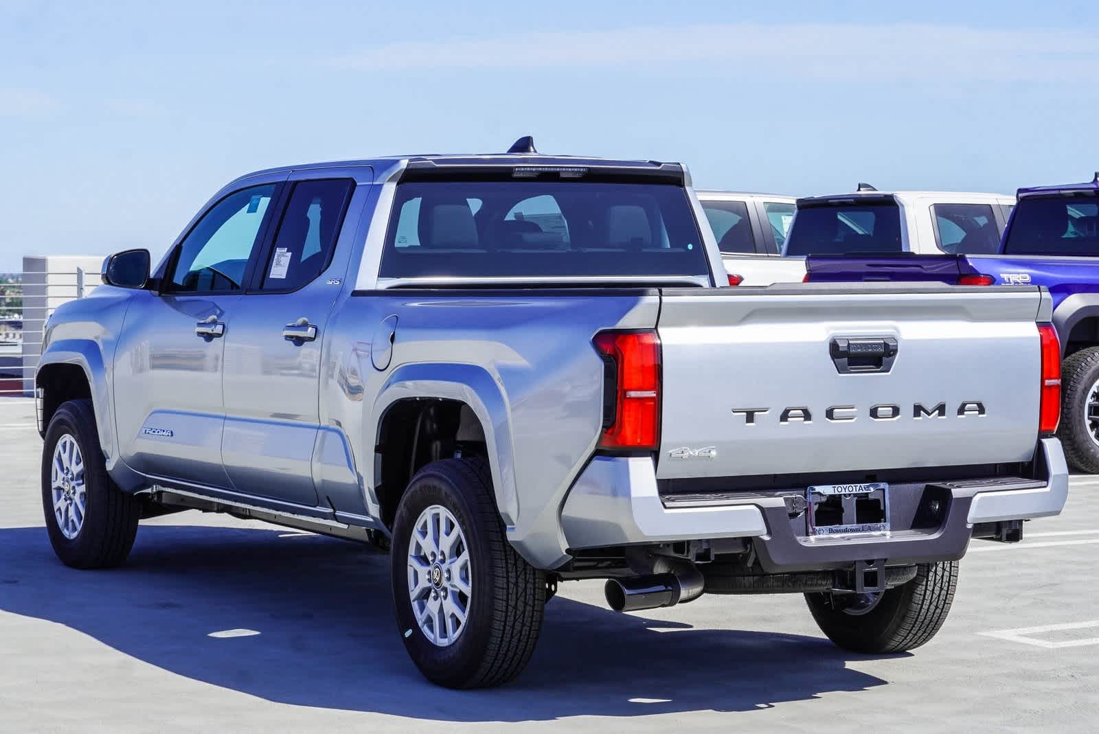2025 Toyota Tacoma SR5 6