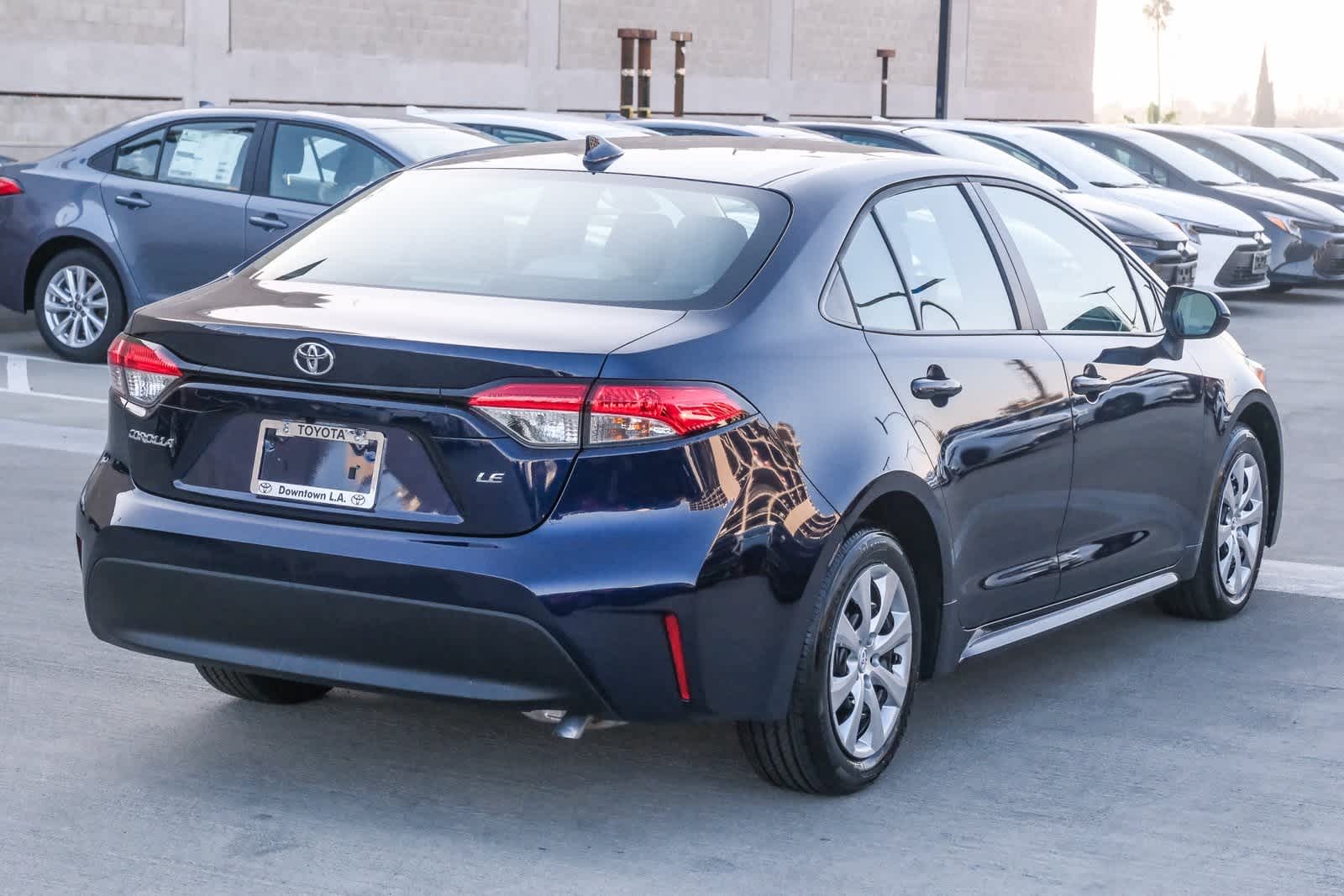 Thumbnail: 2025 Toyota Corolla - 4