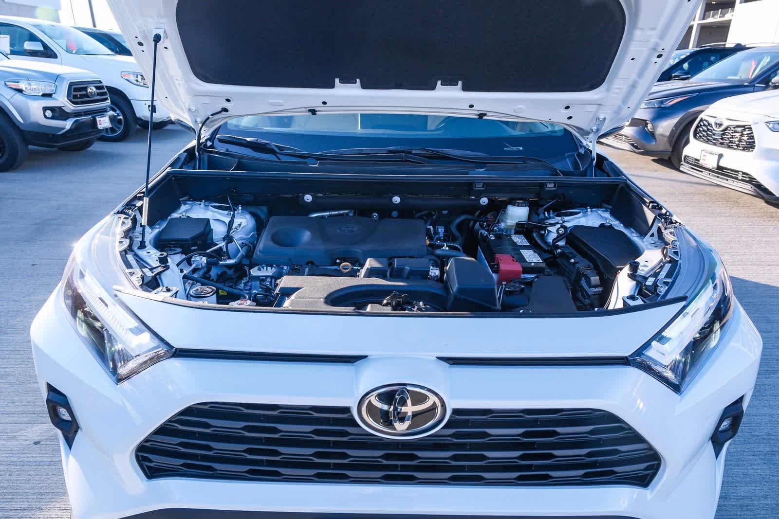 Thumbnail: 2025 Toyota RAV4 - 28