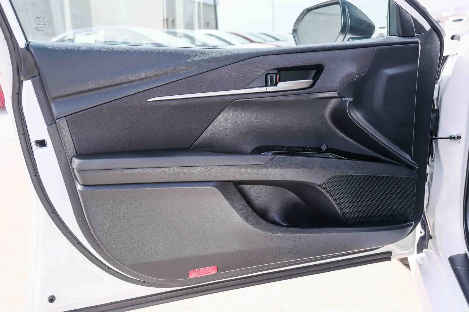 Thumbnail: 2025 Toyota Camry - 22