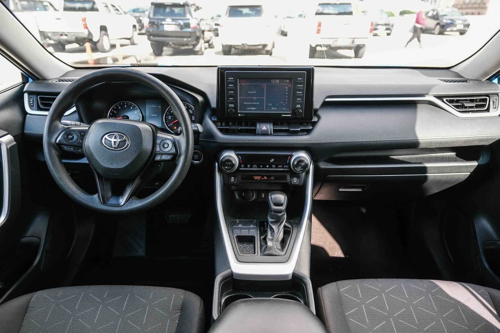 Thumbnail: 2021 Toyota RAV4 - 13