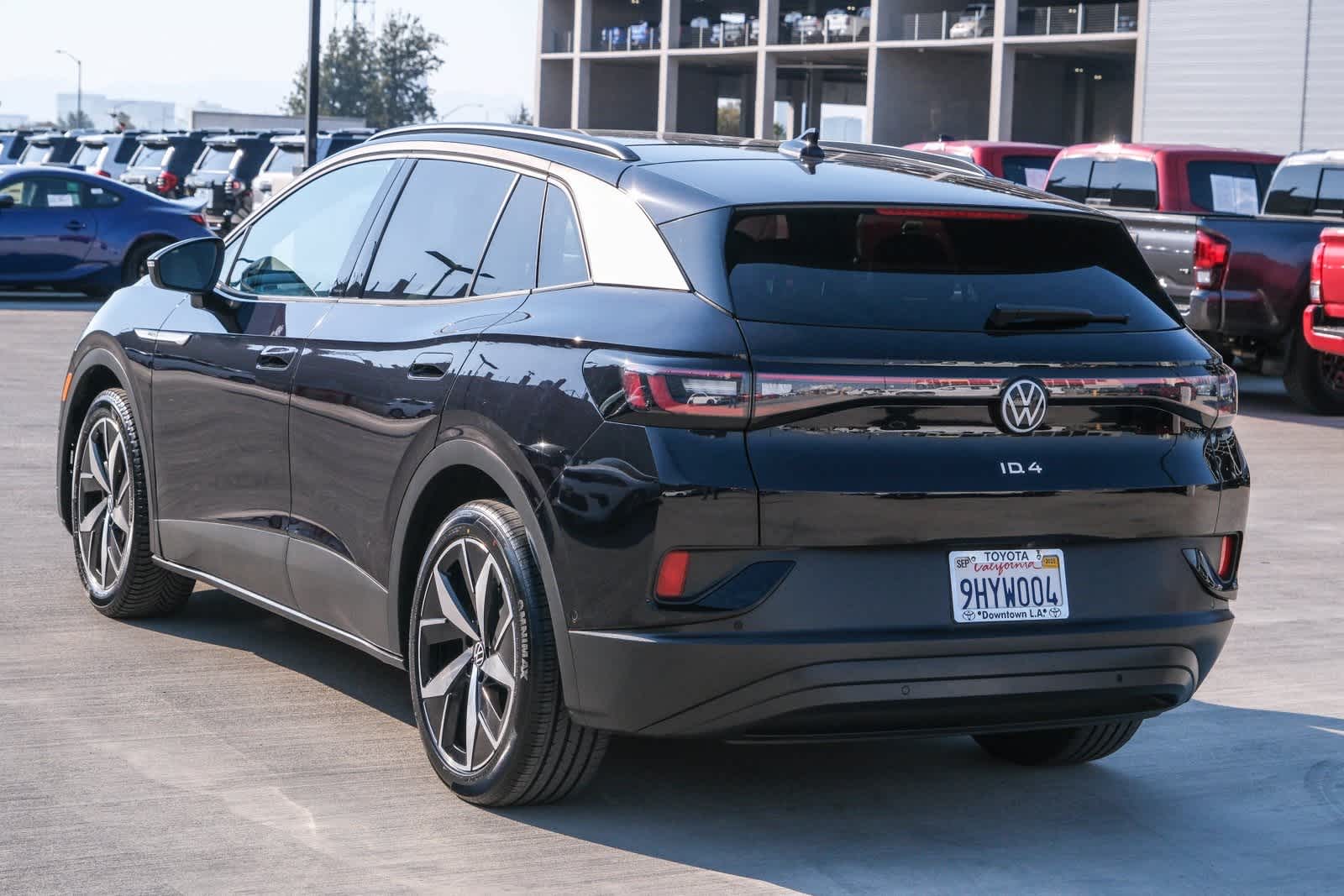 Thumbnail: 2023 Volkswagen ID.4 - 6