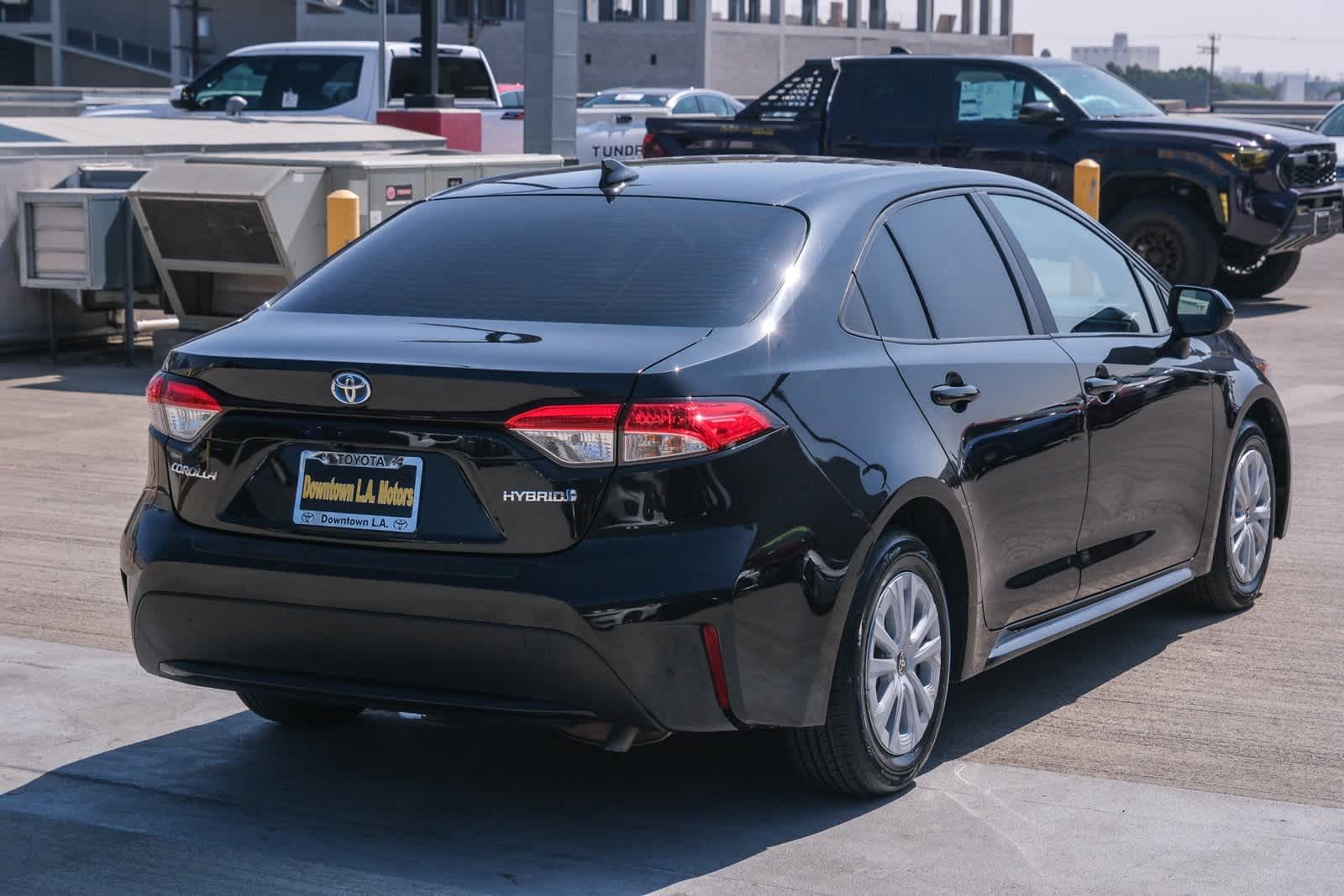 Thumbnail: 2022 Toyota Corolla - 4