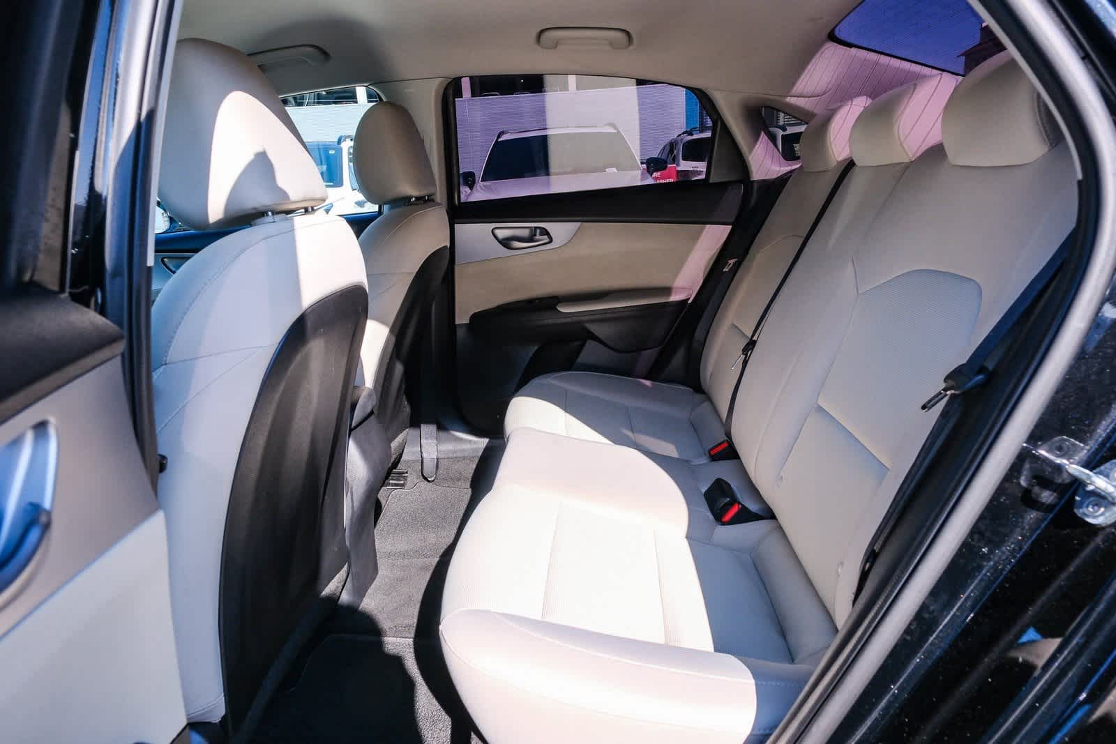 Thumbnail: 2023 Kia Forte - 19