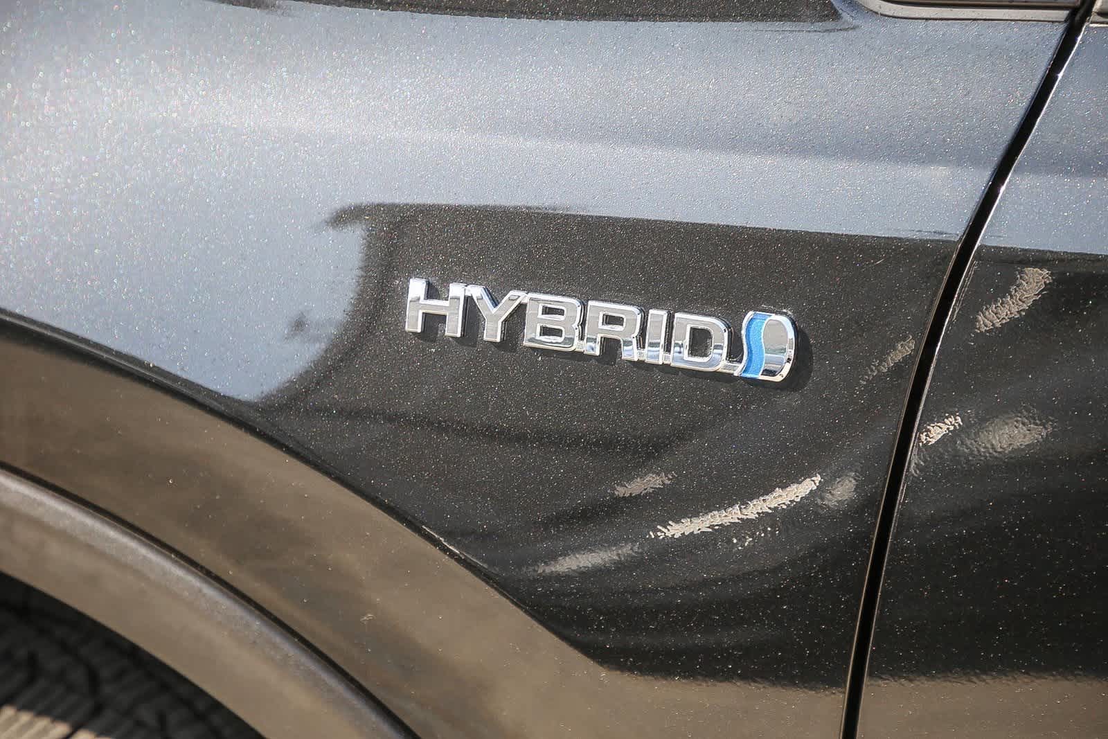 Thumbnail: 2018 Toyota RAV4 - 11