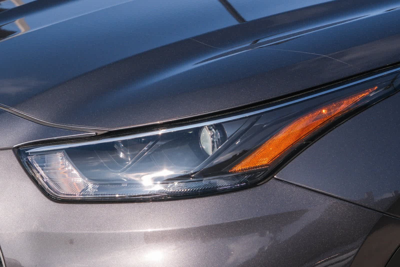 Thumbnail: 2022 Toyota Highlander - 11
