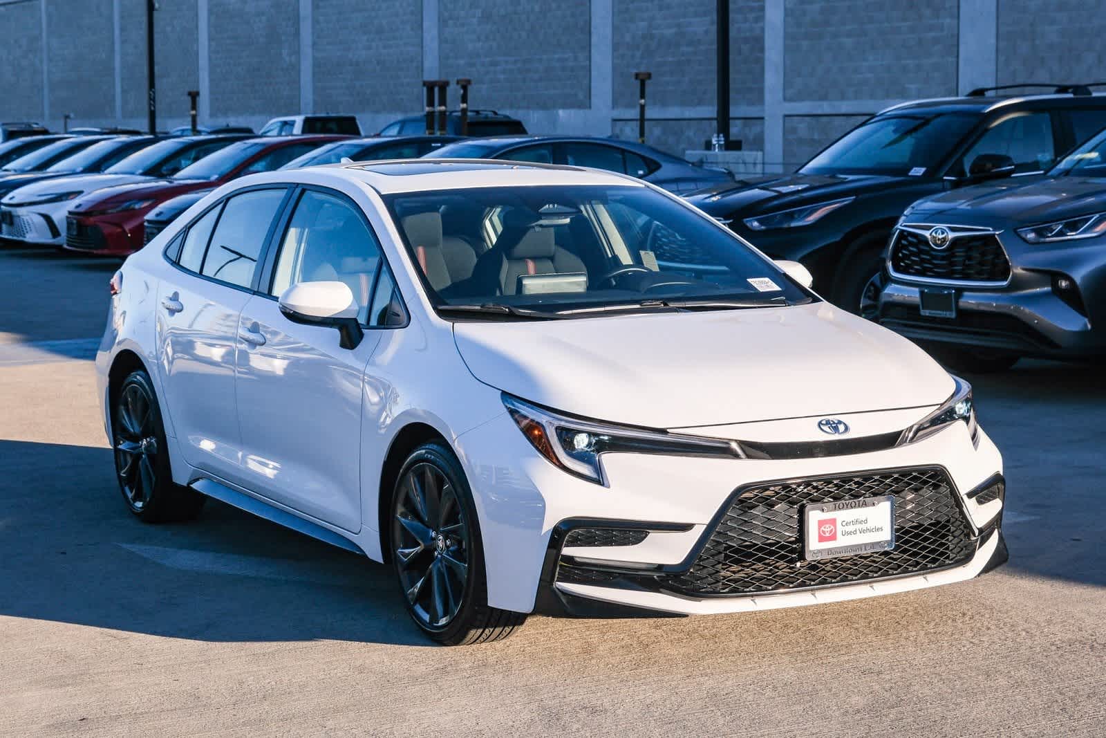 Thumbnail: 2024 Toyota Corolla - 3