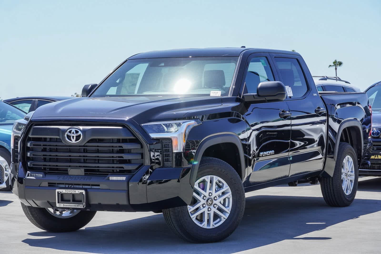2025 Toyota Tundra SR5 -
                  Los Angeles, CA