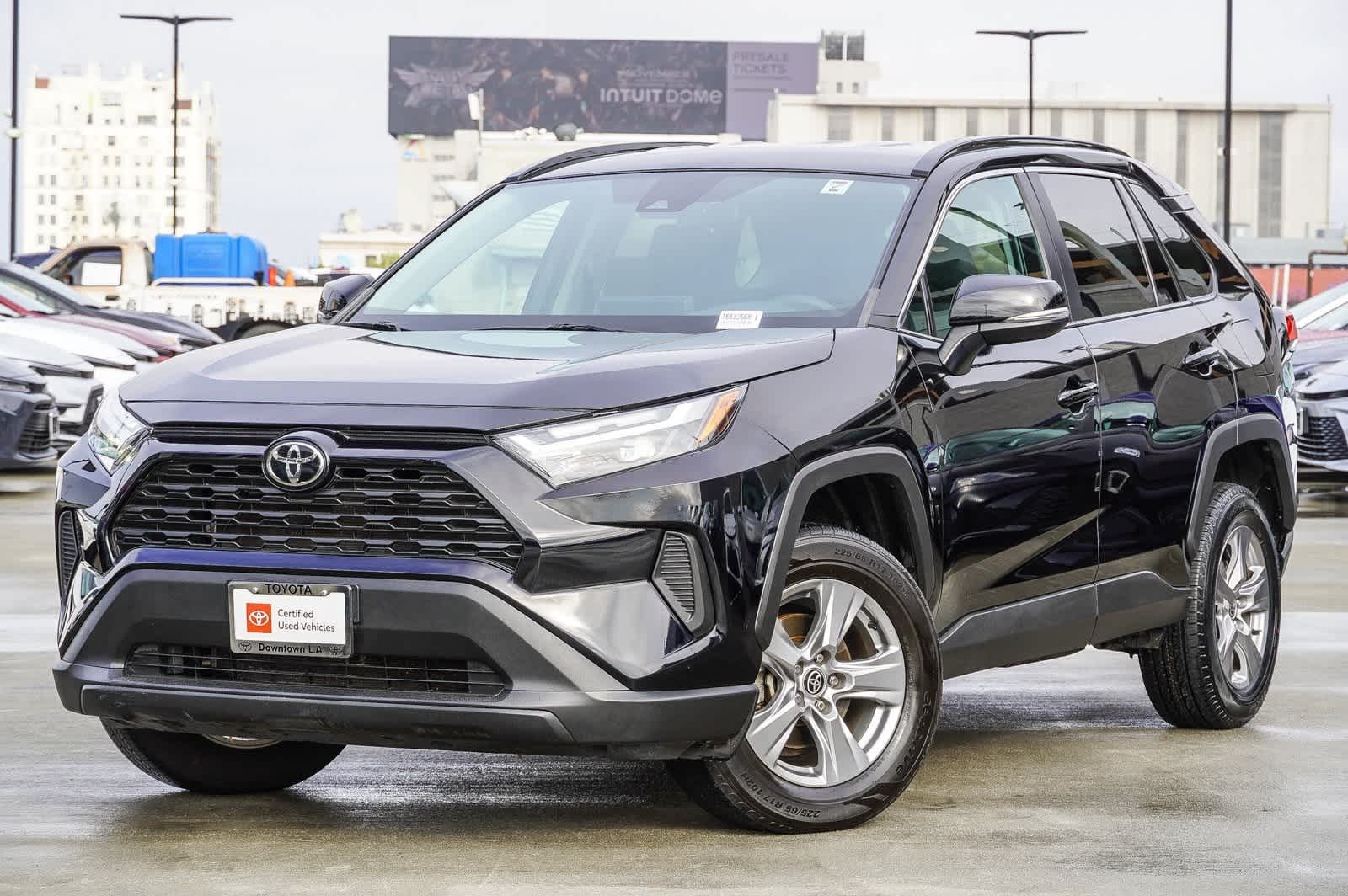 2022 Toyota RAV4 XLE -
                  Los Angeles, CA