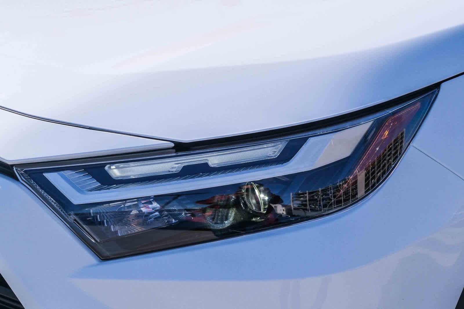 Thumbnail: 2025 Toyota RAV4 - 11