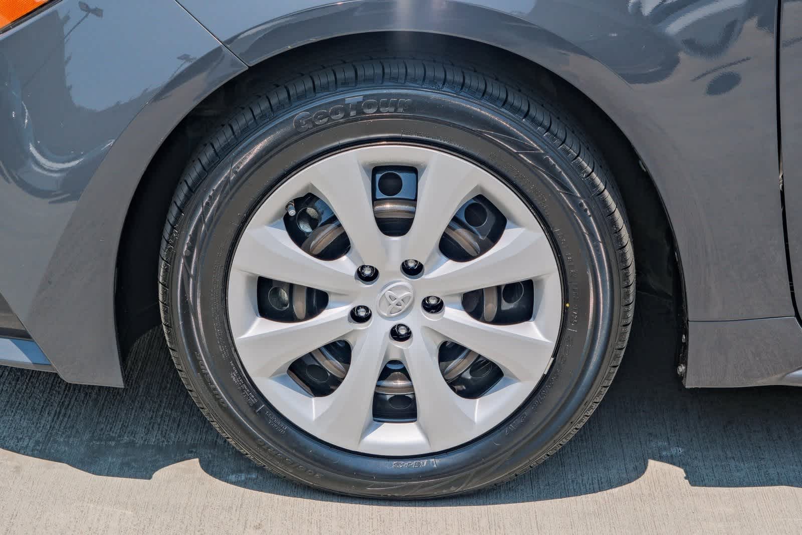 Thumbnail: 2023 Toyota Corolla - 8