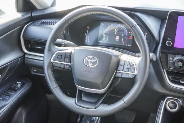 Thumbnail: 2024 Toyota Grand Highlander - 16