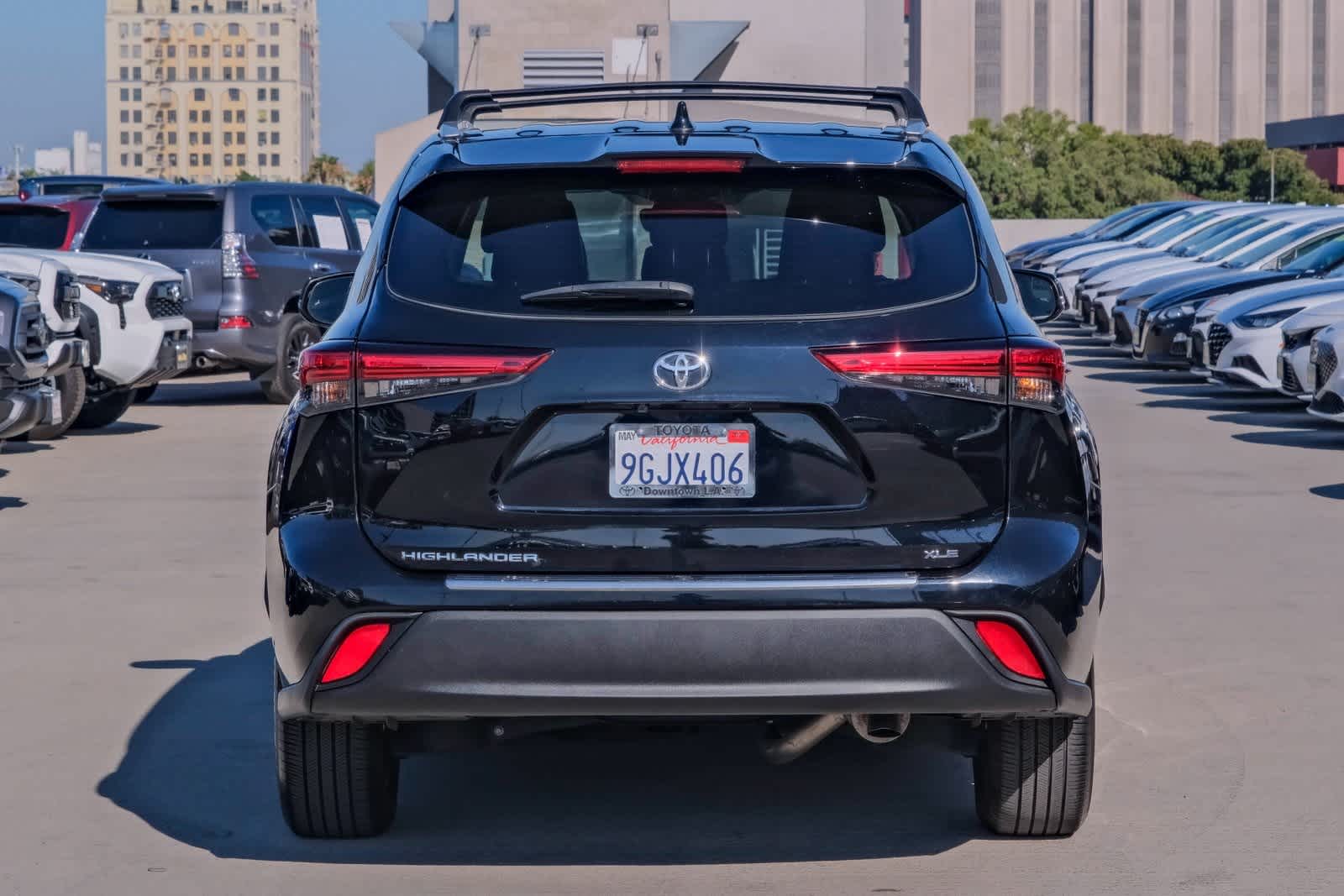 Thumbnail: 2023 Toyota Highlander - 5