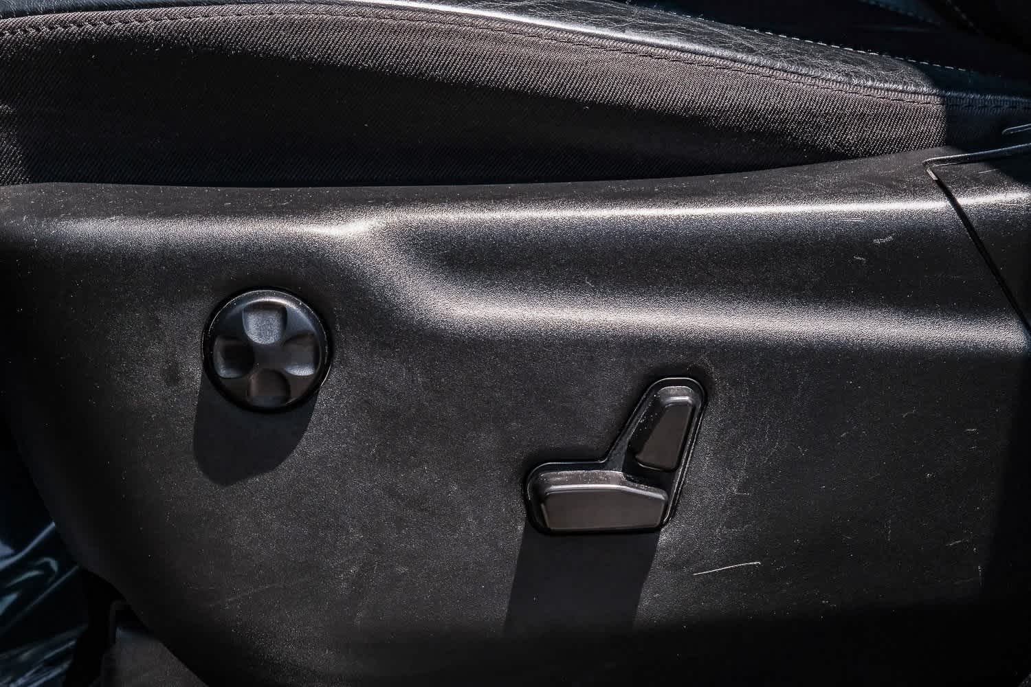 Thumbnail: 2021 Dodge Durango - 21