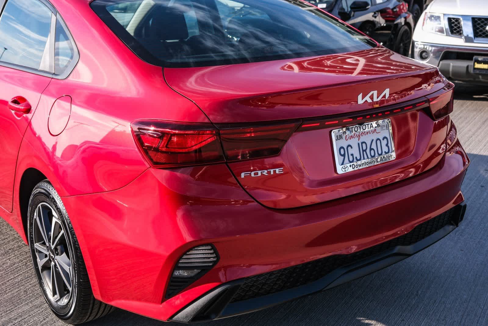 Thumbnail: 2023 Kia Forte - 8