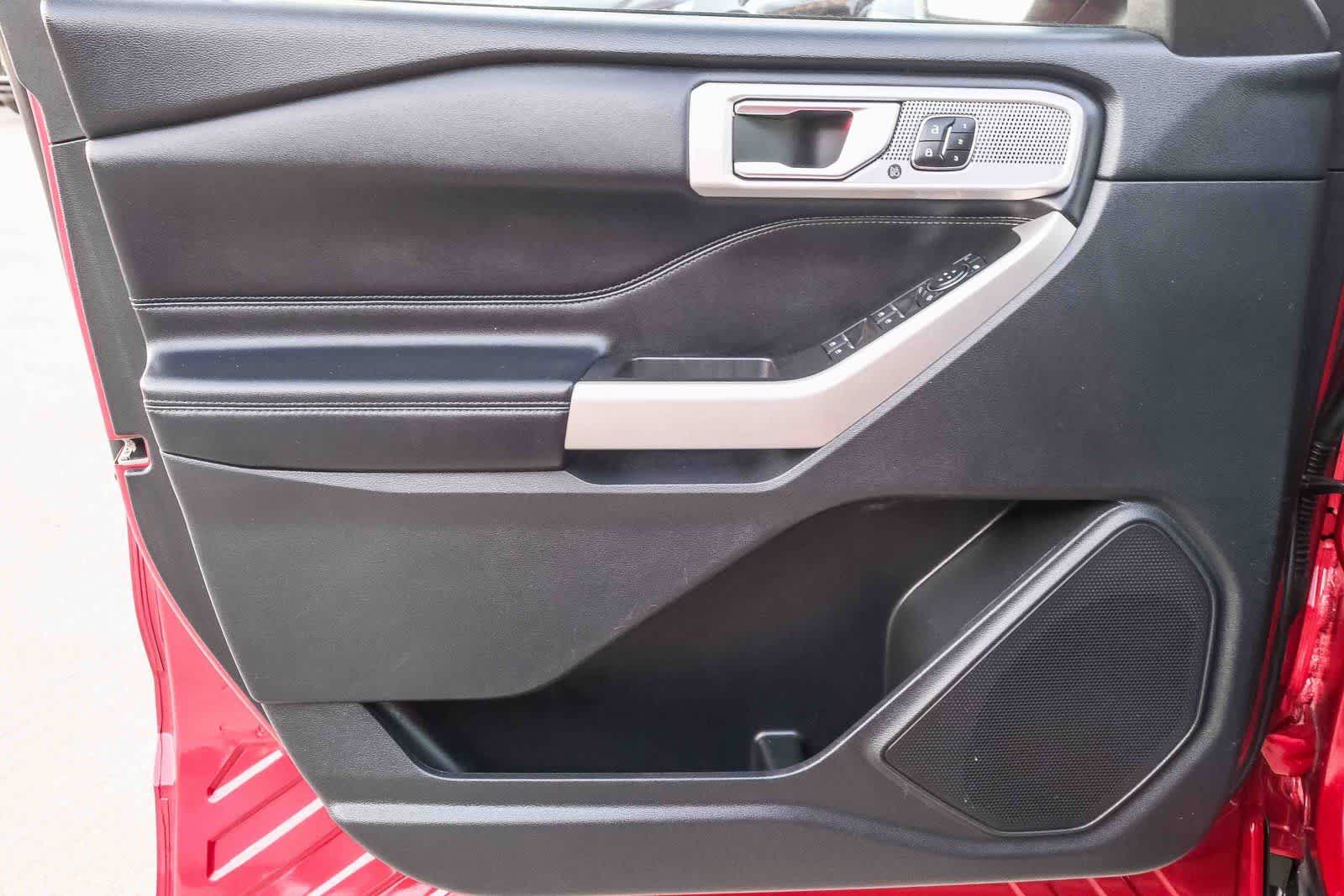 Thumbnail: 2021 Ford Explorer - 18