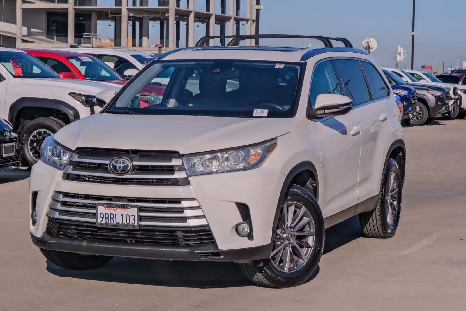 Thumbnail: 2019 Toyota Highlander - 1