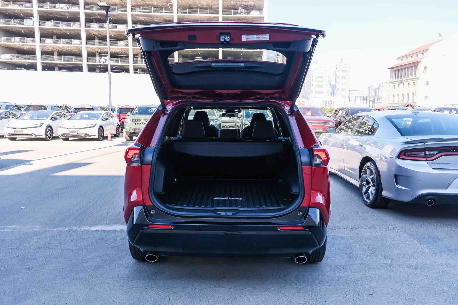 Thumbnail: 2024 Toyota RAV4 - 27