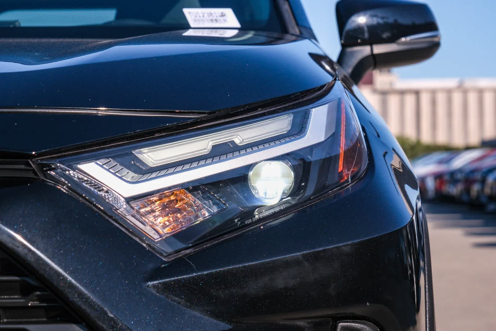 Thumbnail: 2023 Toyota RAV4 - 11