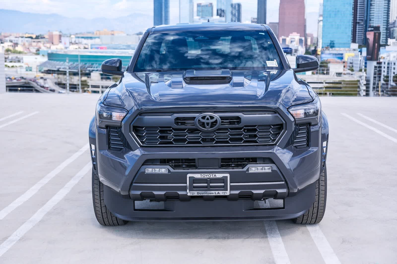 Thumbnail: 2025 Toyota Tacoma - 2
