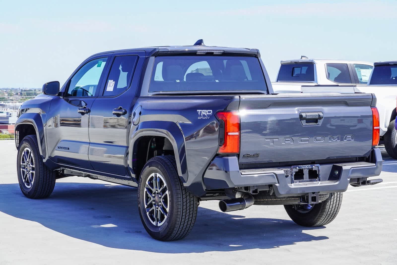 2025 Toyota Tacoma TRD Sport 6