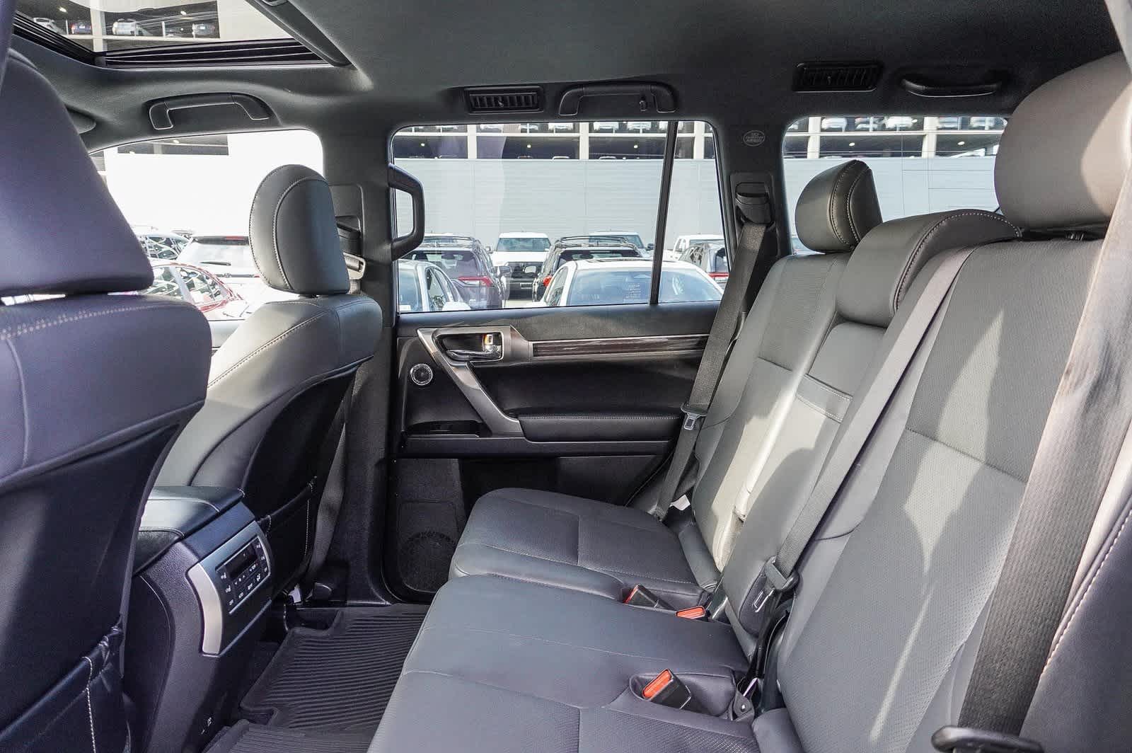2023 Lexus GX 460 17