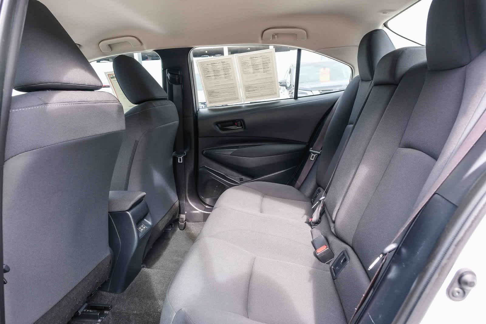 Thumbnail: 2023 Toyota Corolla - 18