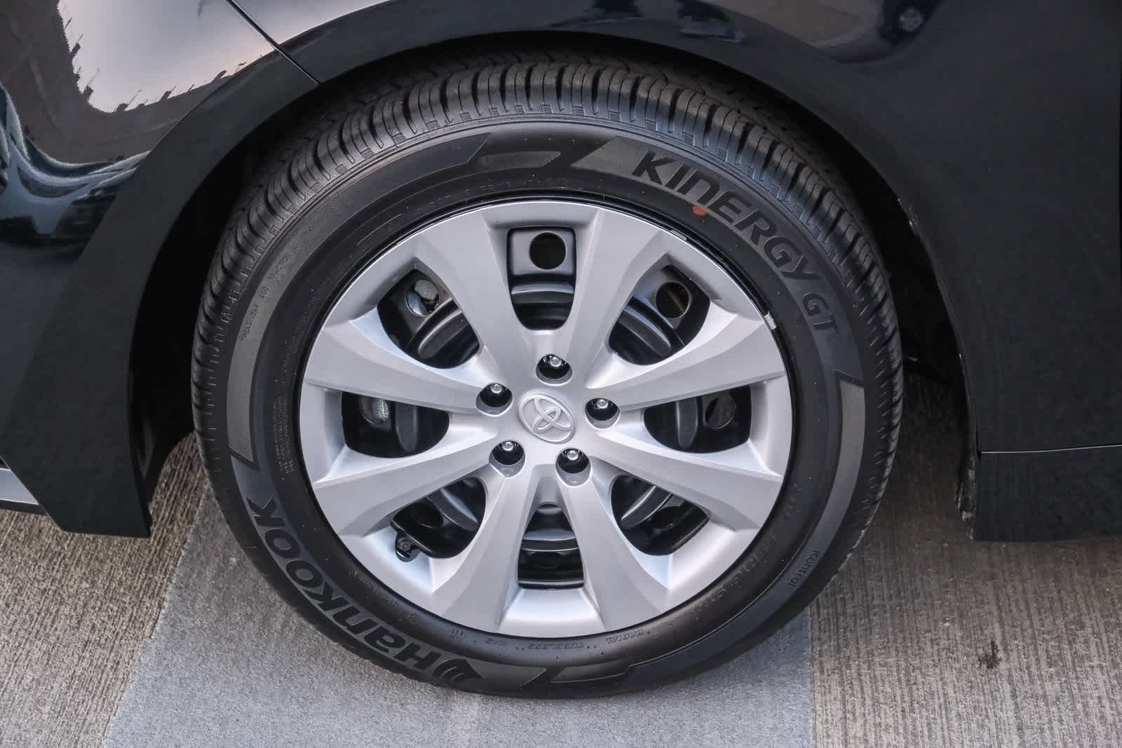 Thumbnail: 2025 Toyota Corolla - 11