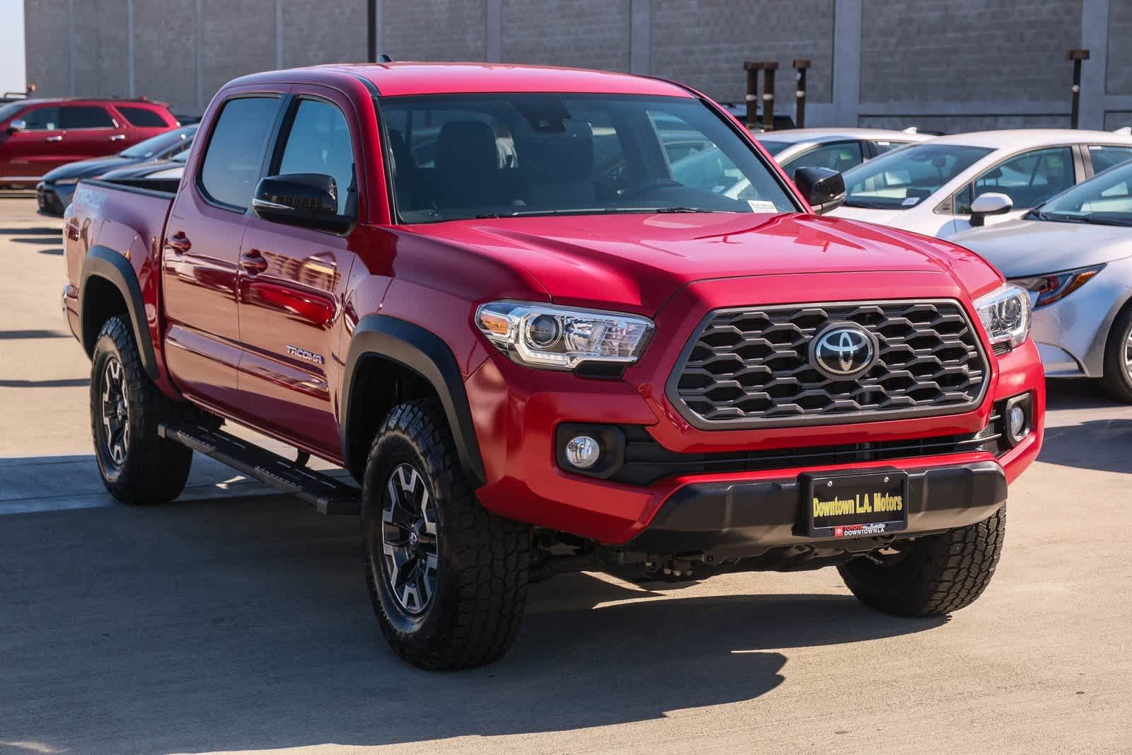 Thumbnail: 2022 Toyota Tacoma - 3