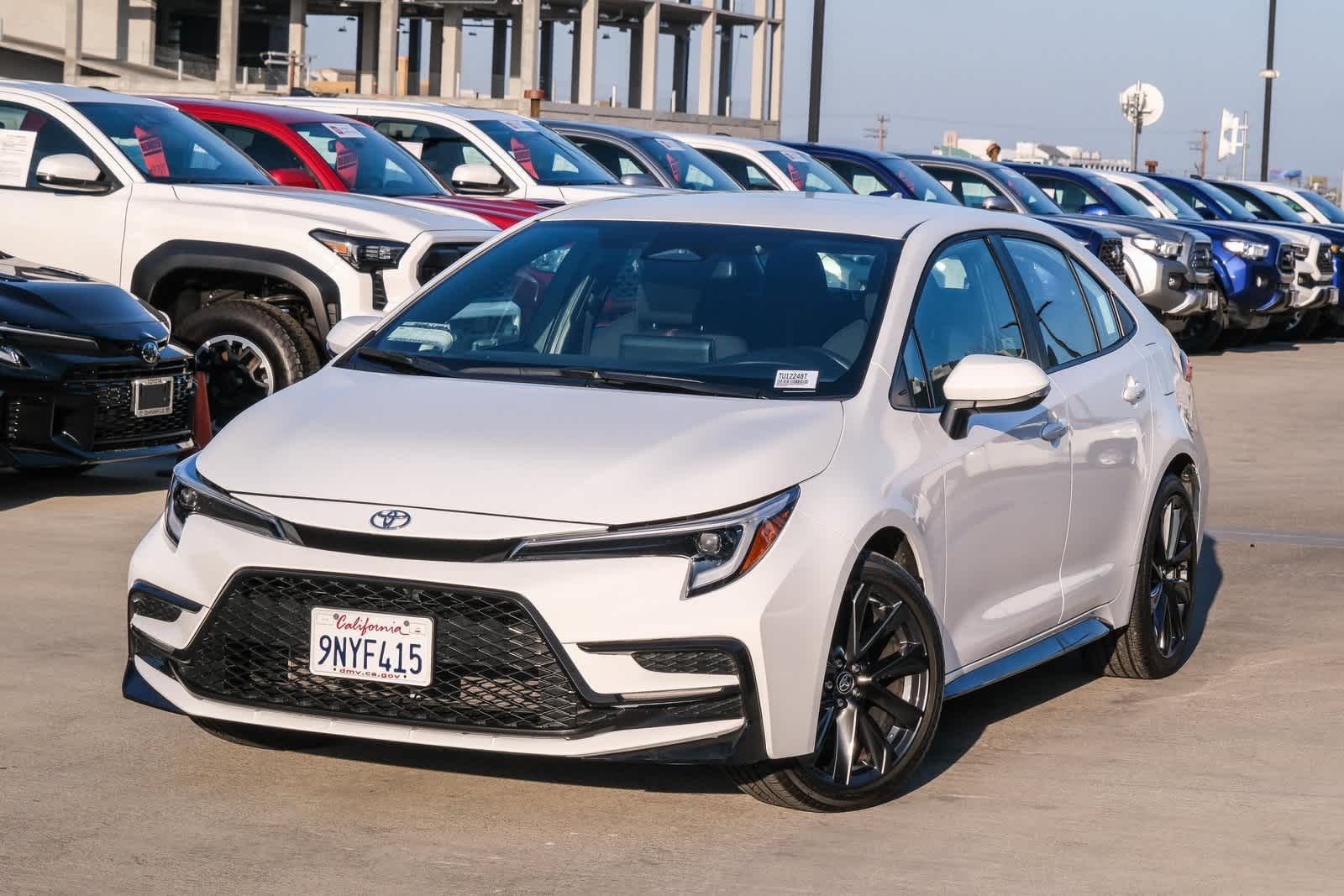 Thumbnail: 2024 Toyota Corolla - 1
