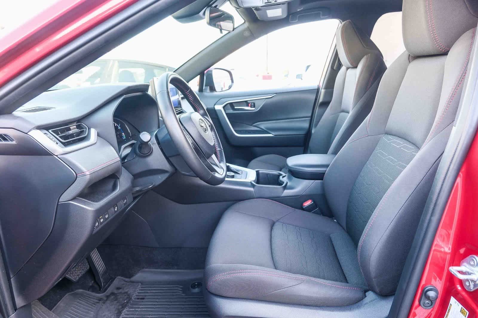 Thumbnail: 2024 Toyota RAV4 - 20