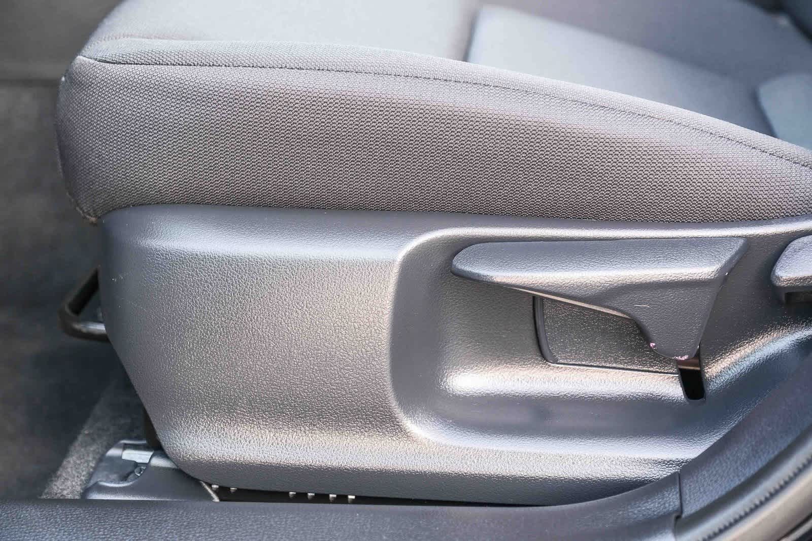 Thumbnail: 2025 Toyota Corolla - 24