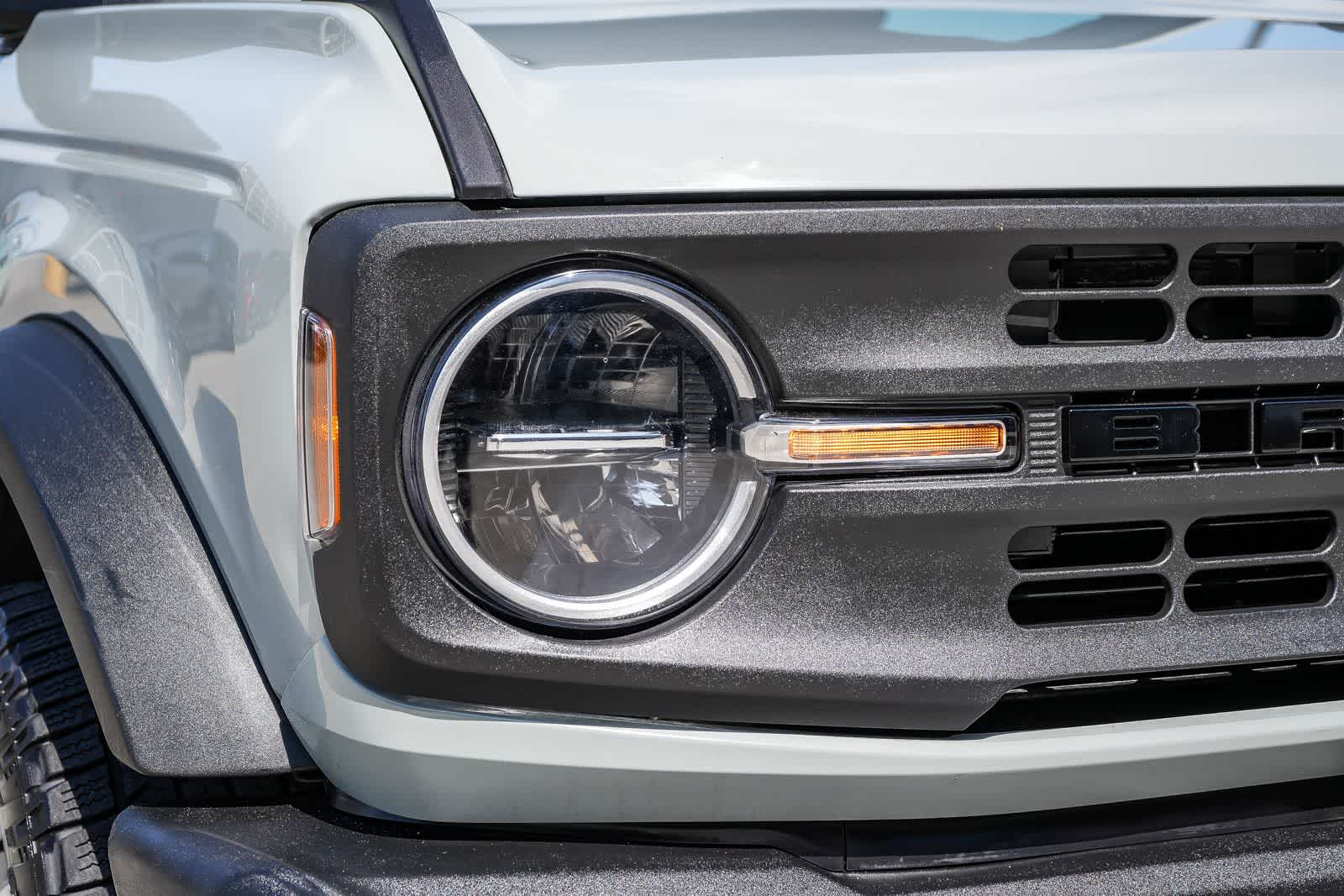 Thumbnail: 2022 Ford Bronco - 4