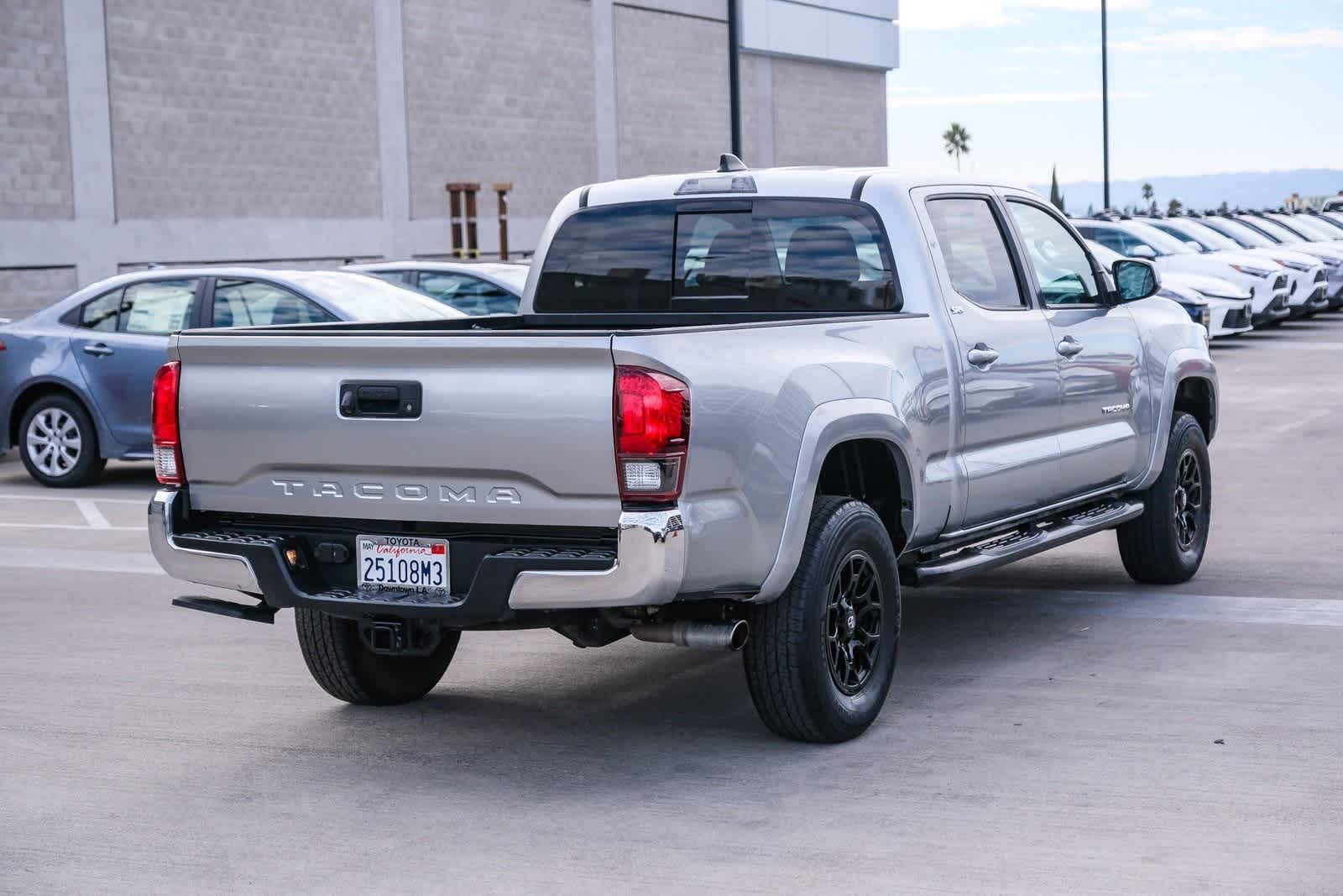 Thumbnail: 2022 Toyota Tacoma - 4