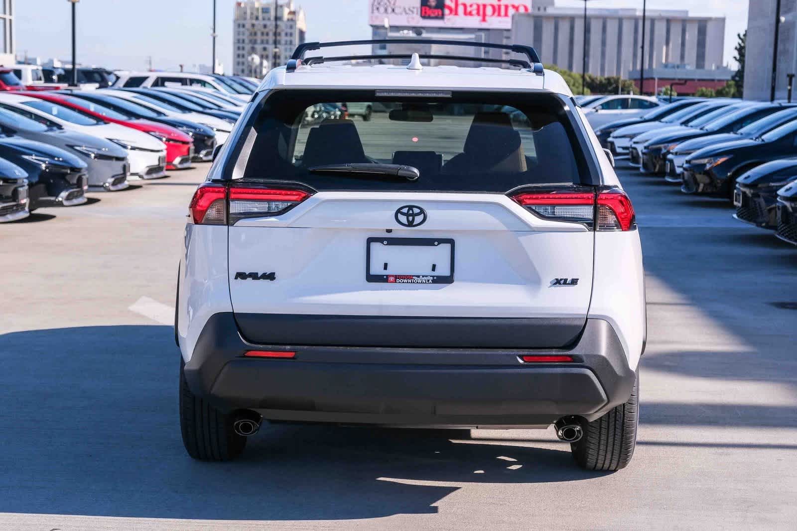 Thumbnail: 2025 Toyota RAV4 - 5