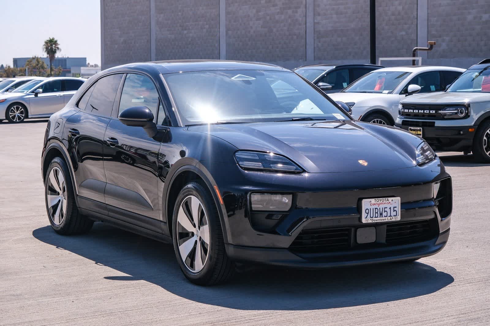 Thumbnail: 2024 Porsche Macan - 3