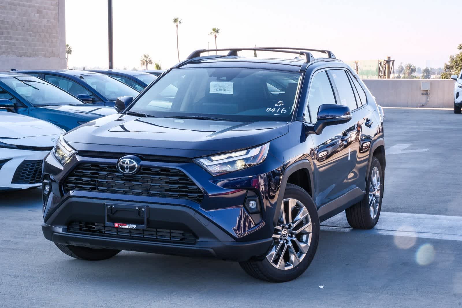 2025 Toyota RAV4 XLE Premium's photo