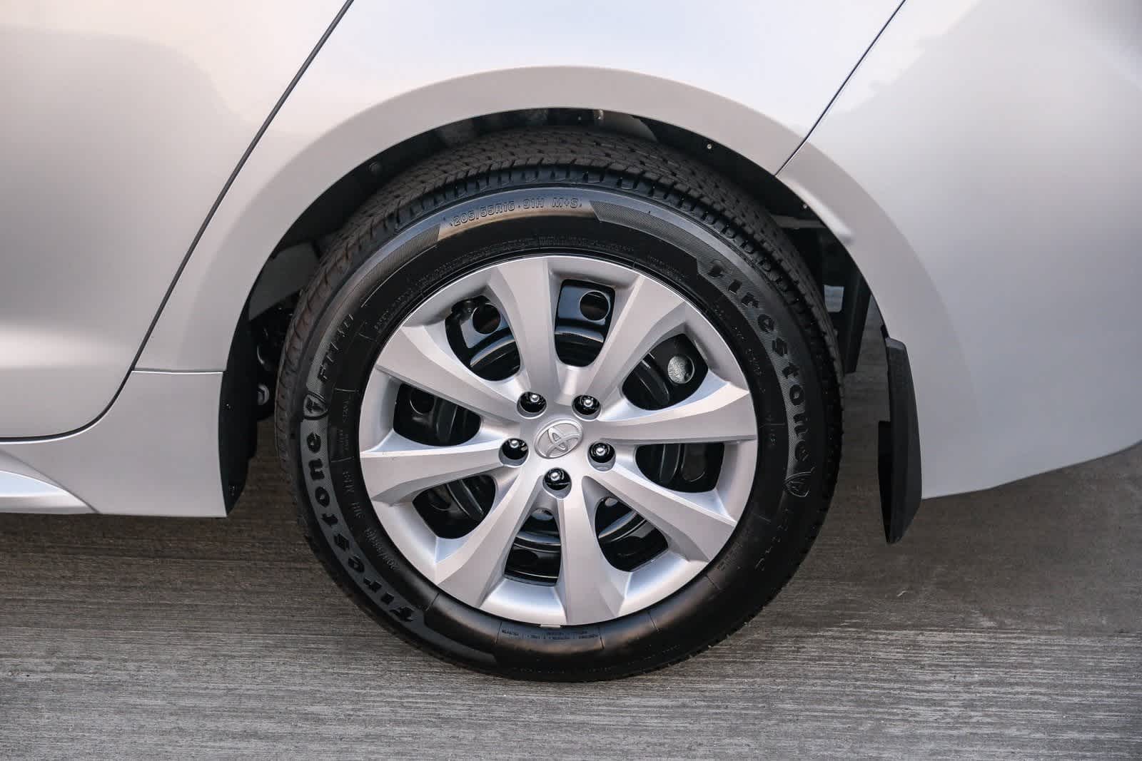 Thumbnail: 2025 Toyota Corolla - 9