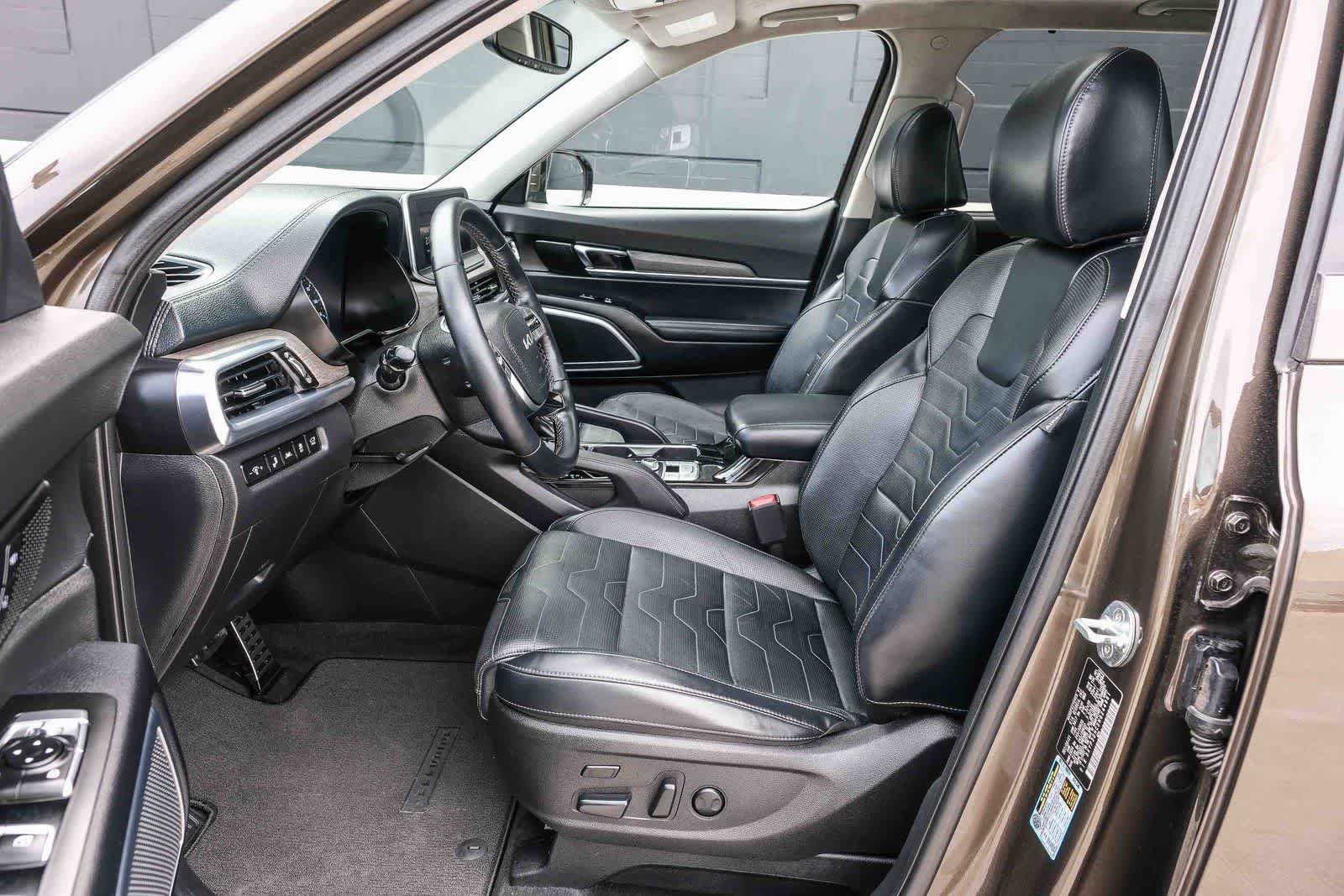 Thumbnail: 2022 Kia Telluride - 19