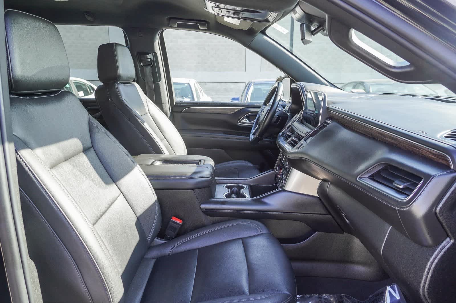 Thumbnail: 2023 Chevrolet Tahoe - 18