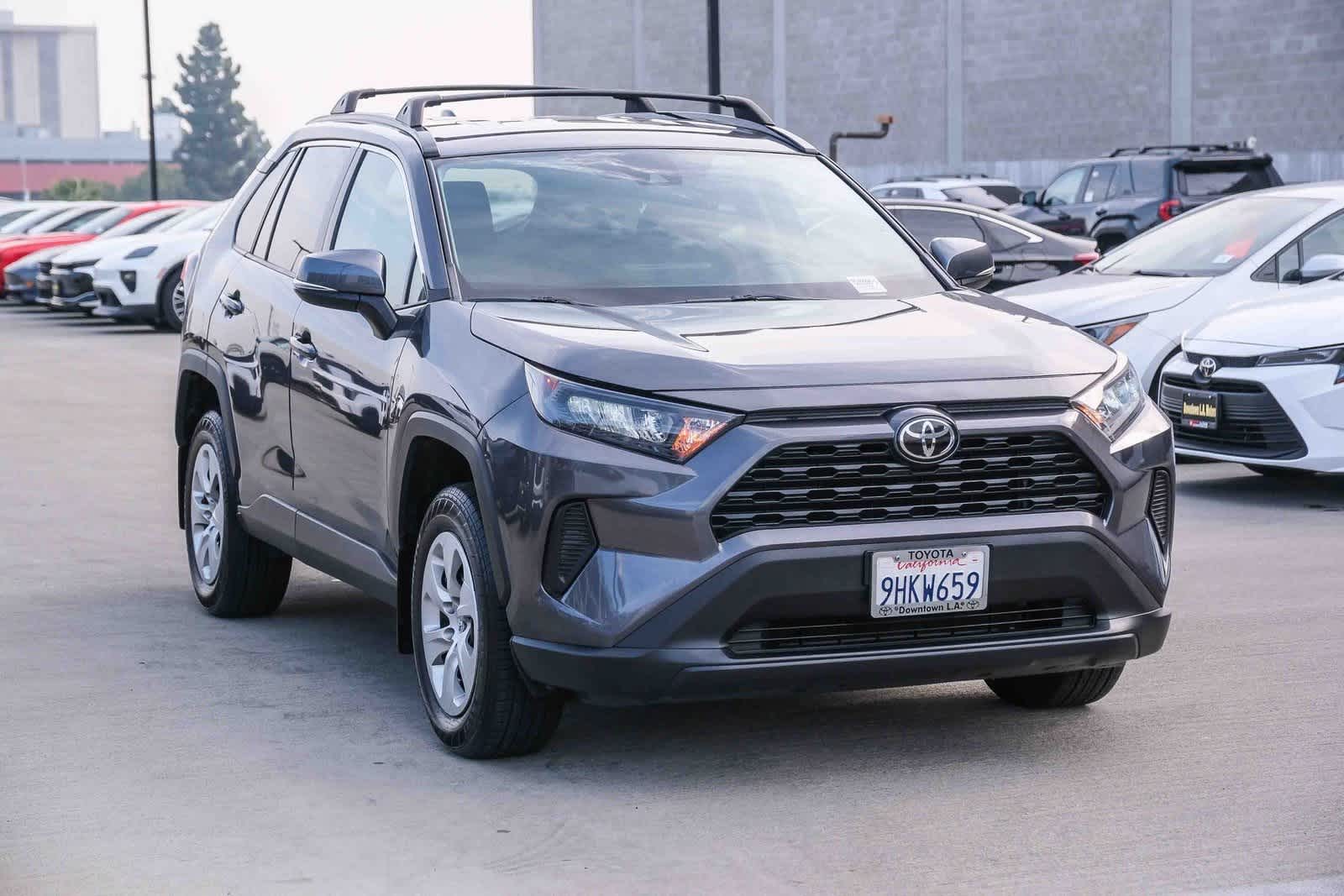 Thumbnail: 2020 Toyota RAV4 - 3