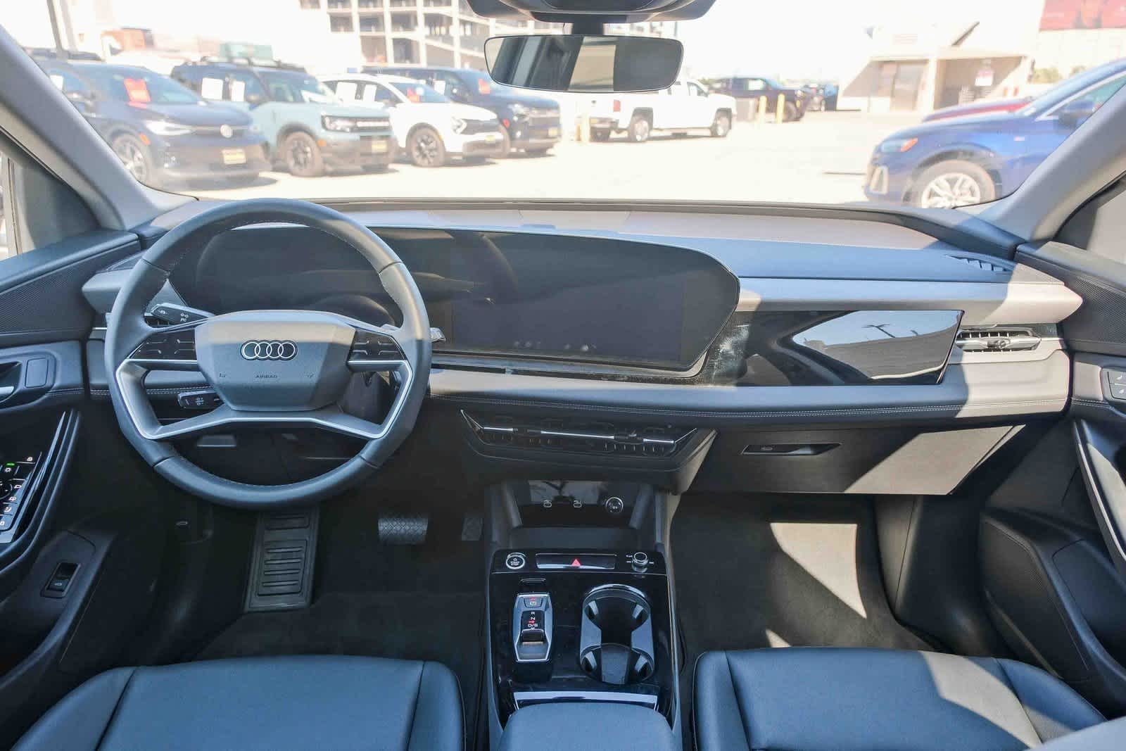 Thumbnail: 2025 Audi Q6 e-tron - 11